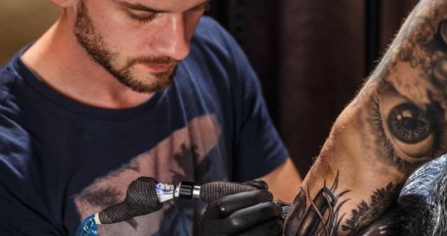 Dövme Yaptırırken Nelere Dikkat Edilmeli? Sağlık, Hijyen ve Kalıcılık Rehberi